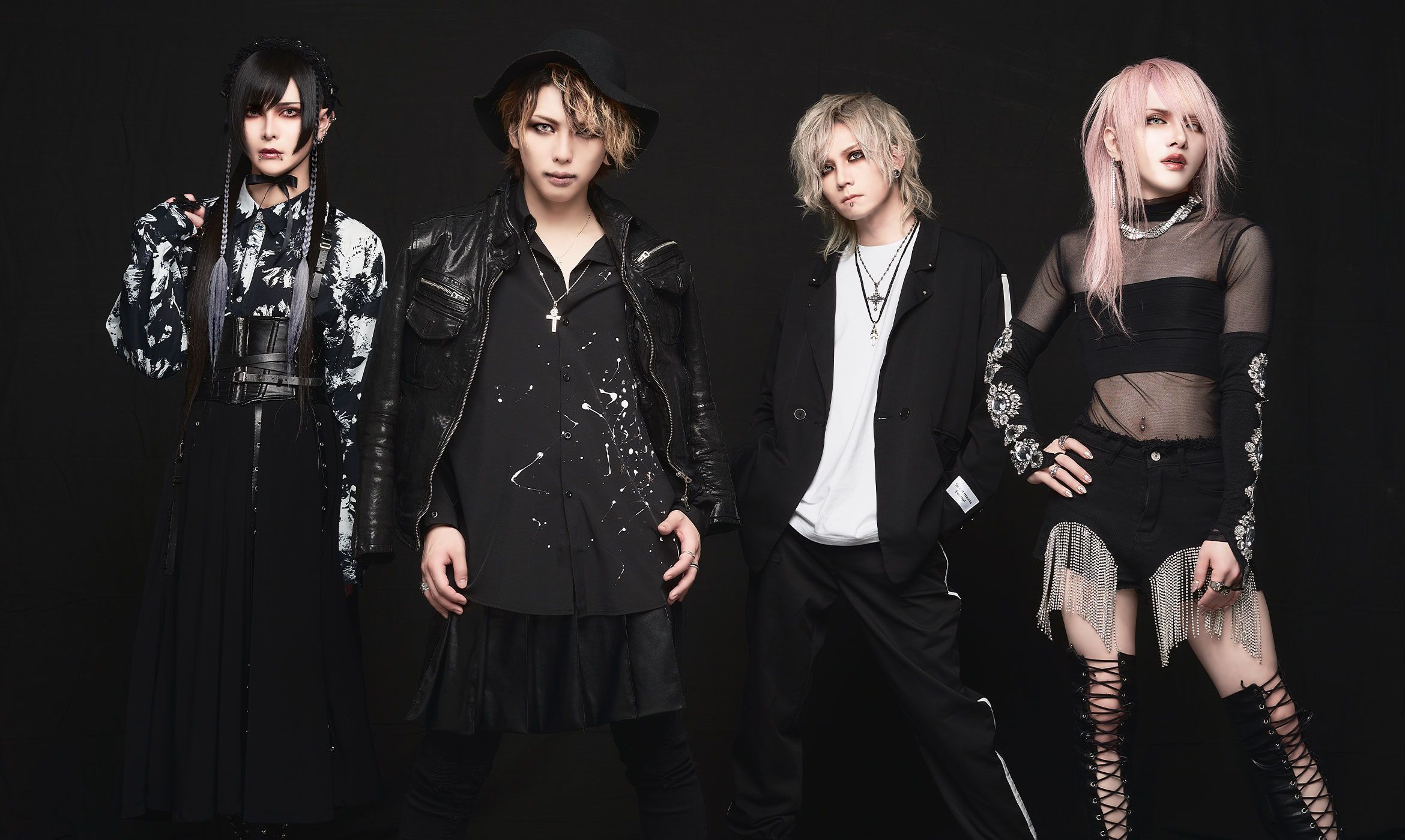 2340x1400 Jiluka Wallpaper
