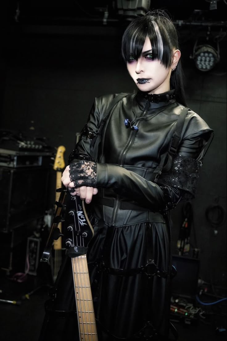 736x1104 Jiluka Boogie