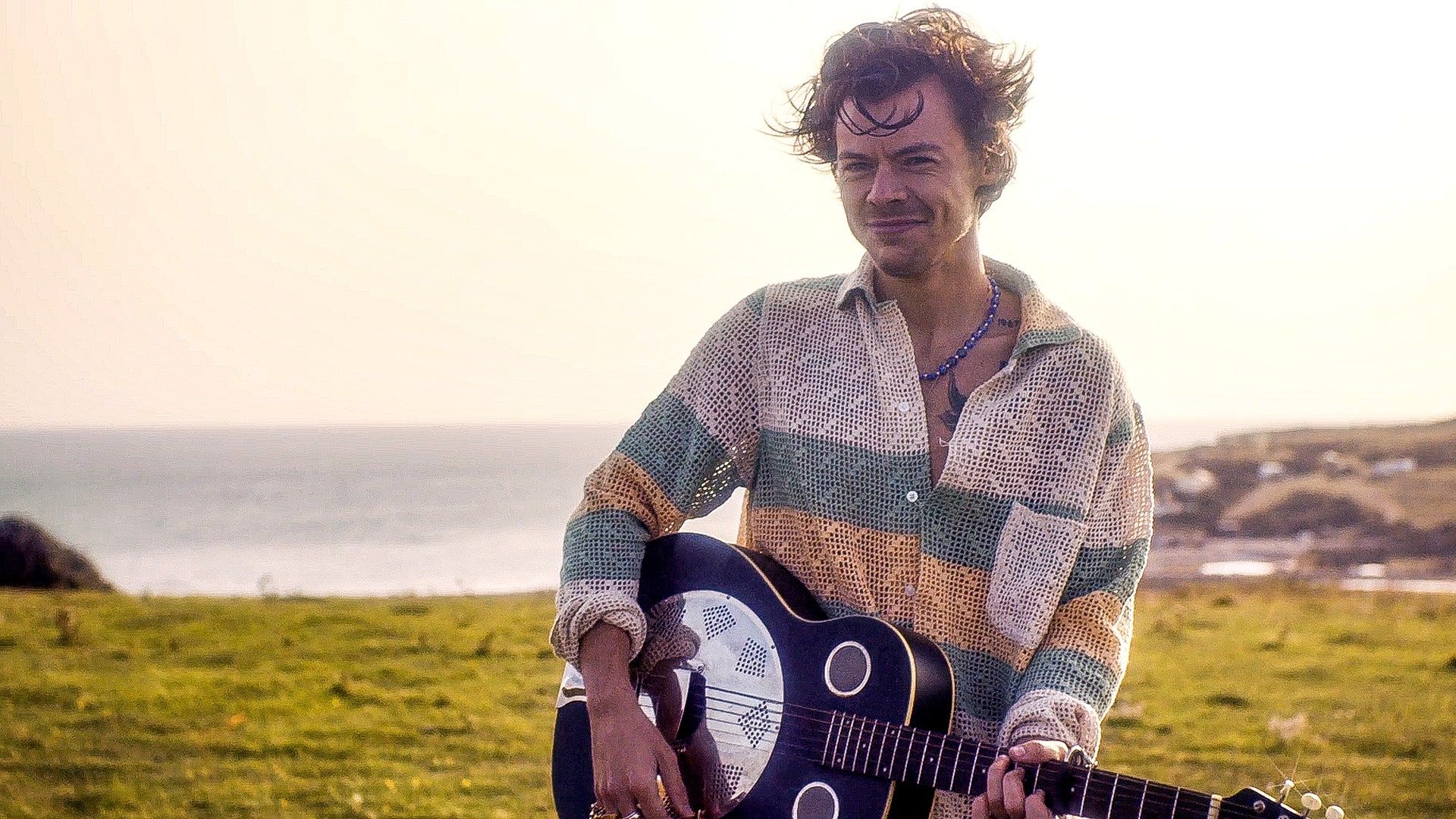 1920x1080 Watch Harry Styles Sing an Acoustic Rendition of “Cherry” in Vogue's Cover Video