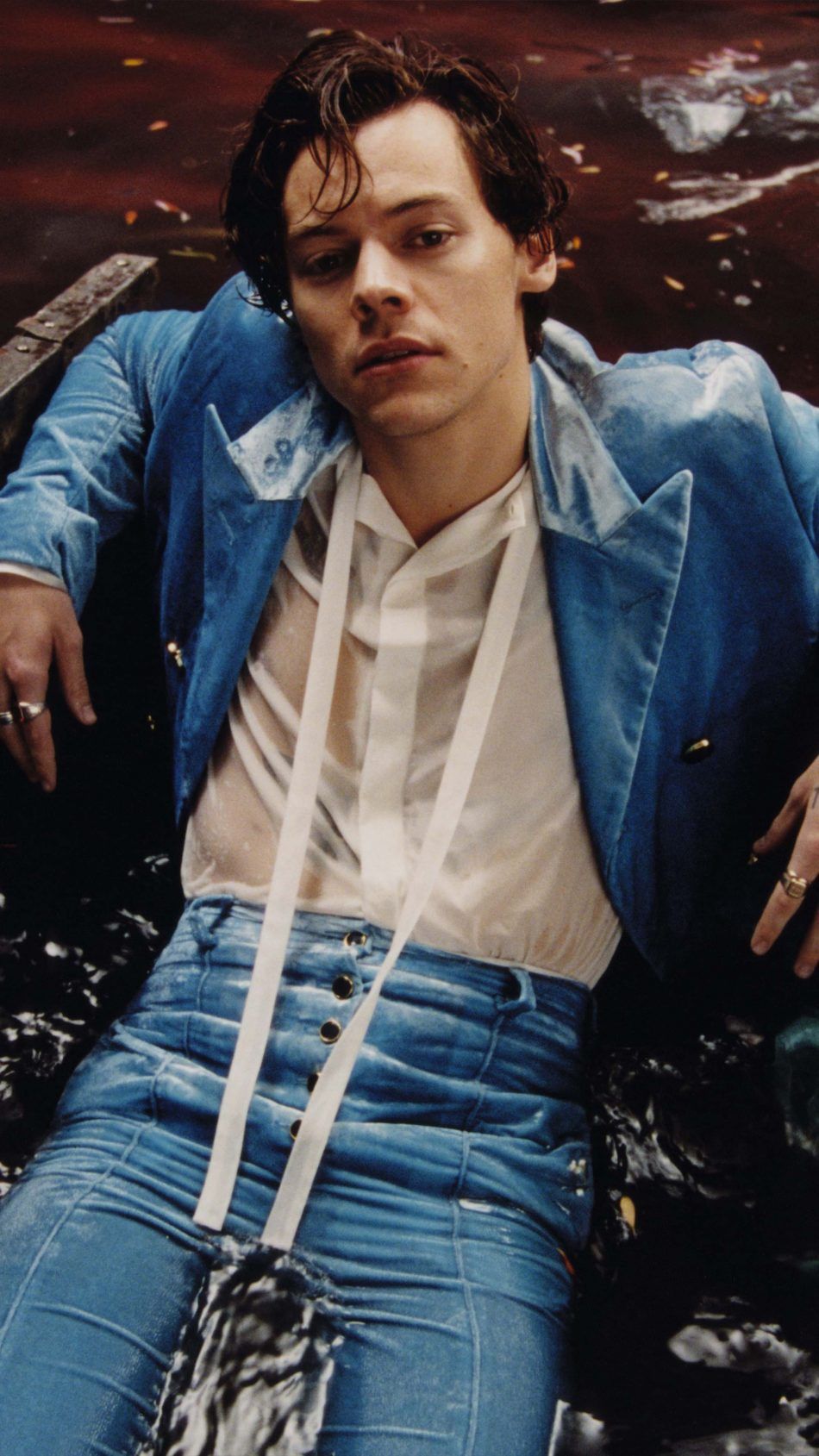 950x1689 Harry Styles 4K Ultra HD Mobile Wallpaper for iPhone & Android