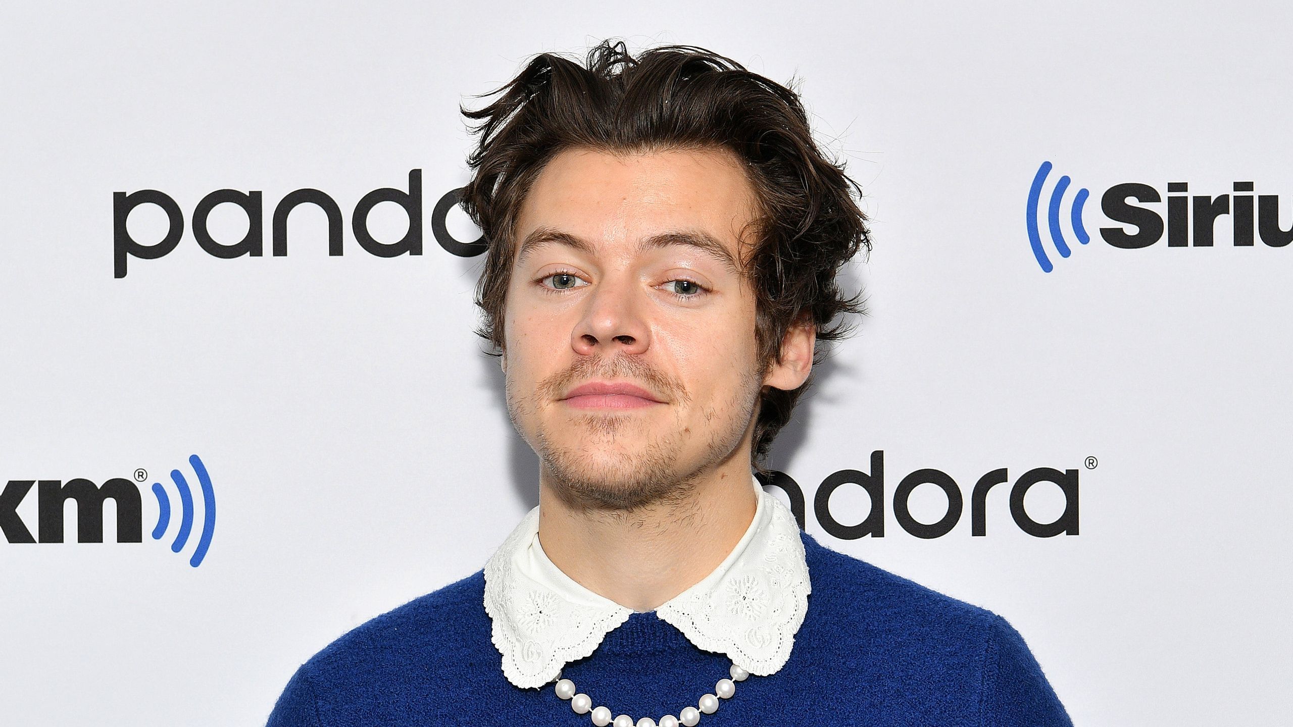 2560x1440 What to Expect From Harry Styles's Beauty Brand, Pleasing