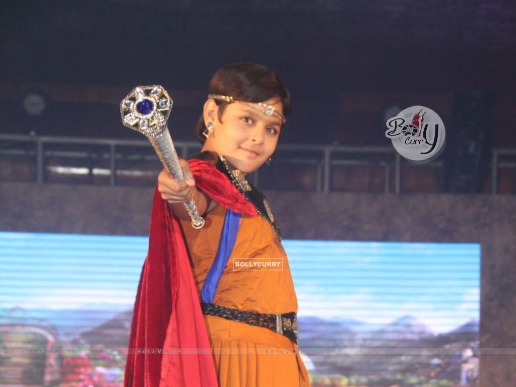 1024x768 Dev Joshi with his magic wand in Baal