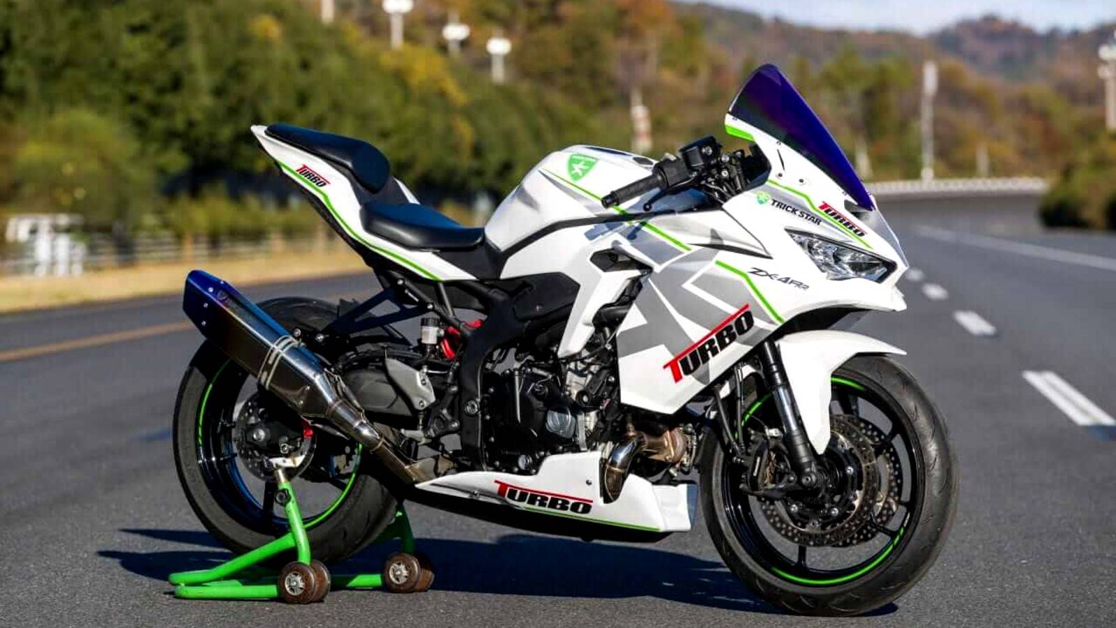1600x900 This Turbocharged Kawasaki Ninja ZX 4R Is So Fast, It Can Smoke A Ninja ZX 6R