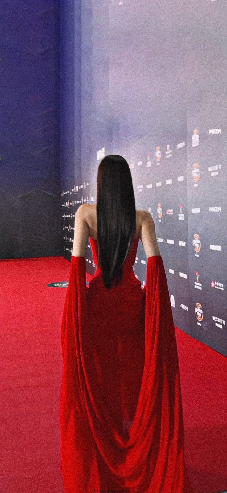736x1598 Jennie 2026 Golden Disc Awards Wallpaper