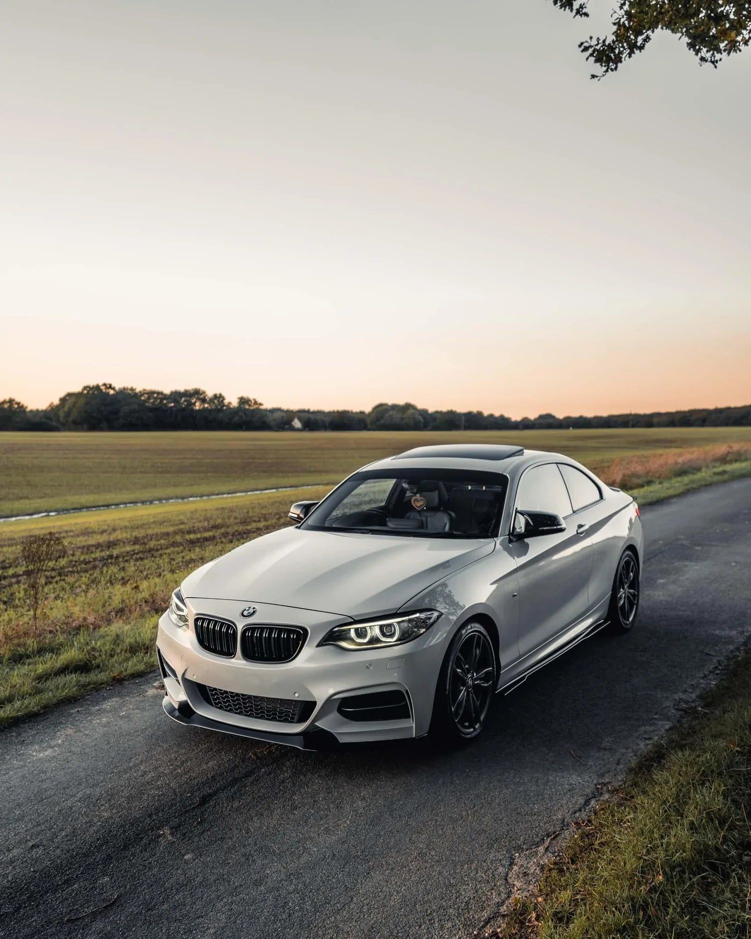 1500x1875 BMW 2 SERIES, M235I & M240I F22 F23 EVO 1 GLOSS BLACK FRONT SPLITTER BY ZAERO (2014 2019)