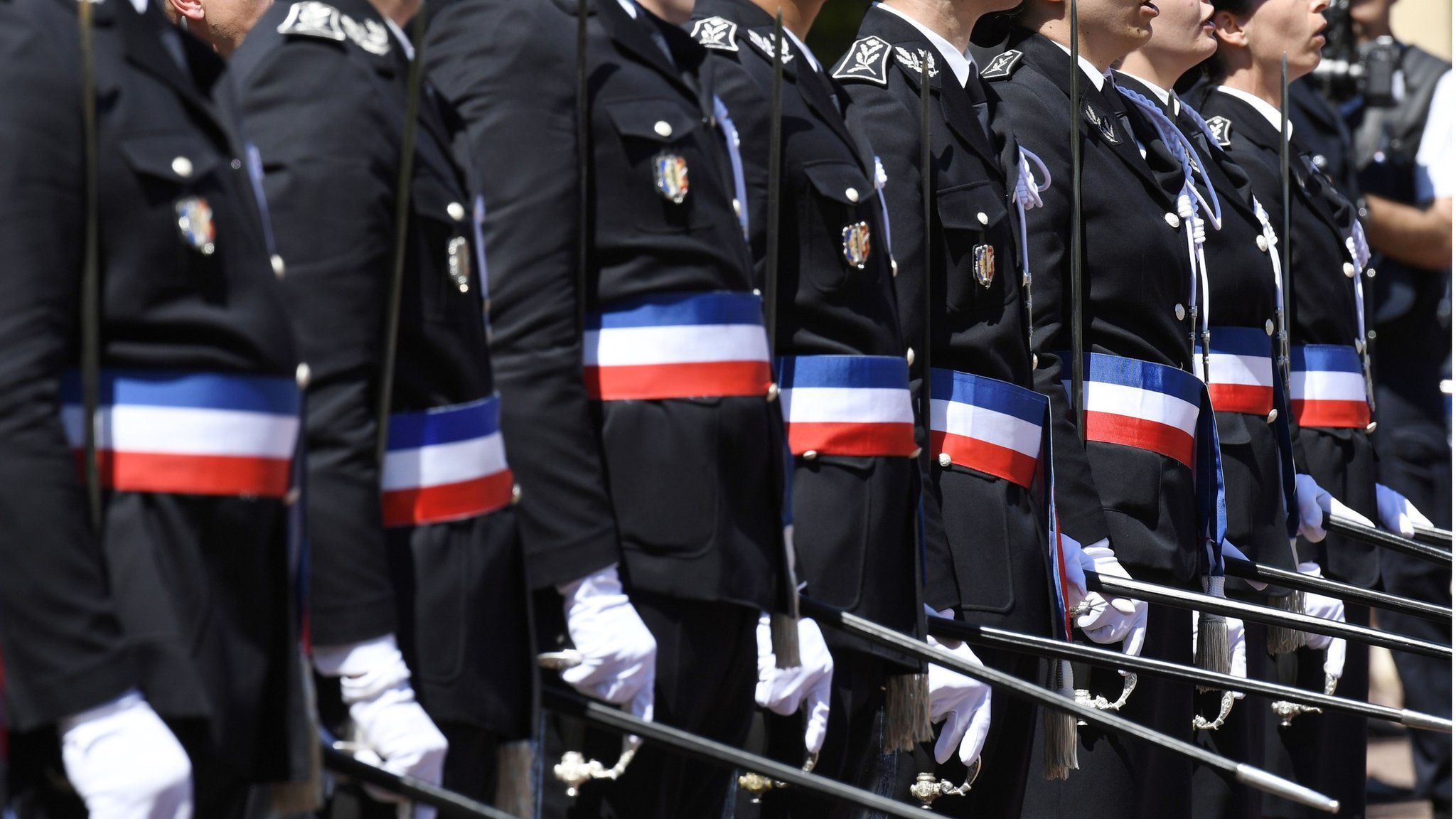 2048x1152 French police hit by security breach as data put online