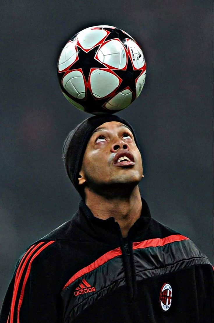 735x1106 Ronaldinho Haute Qualité Fond d'écran Milan