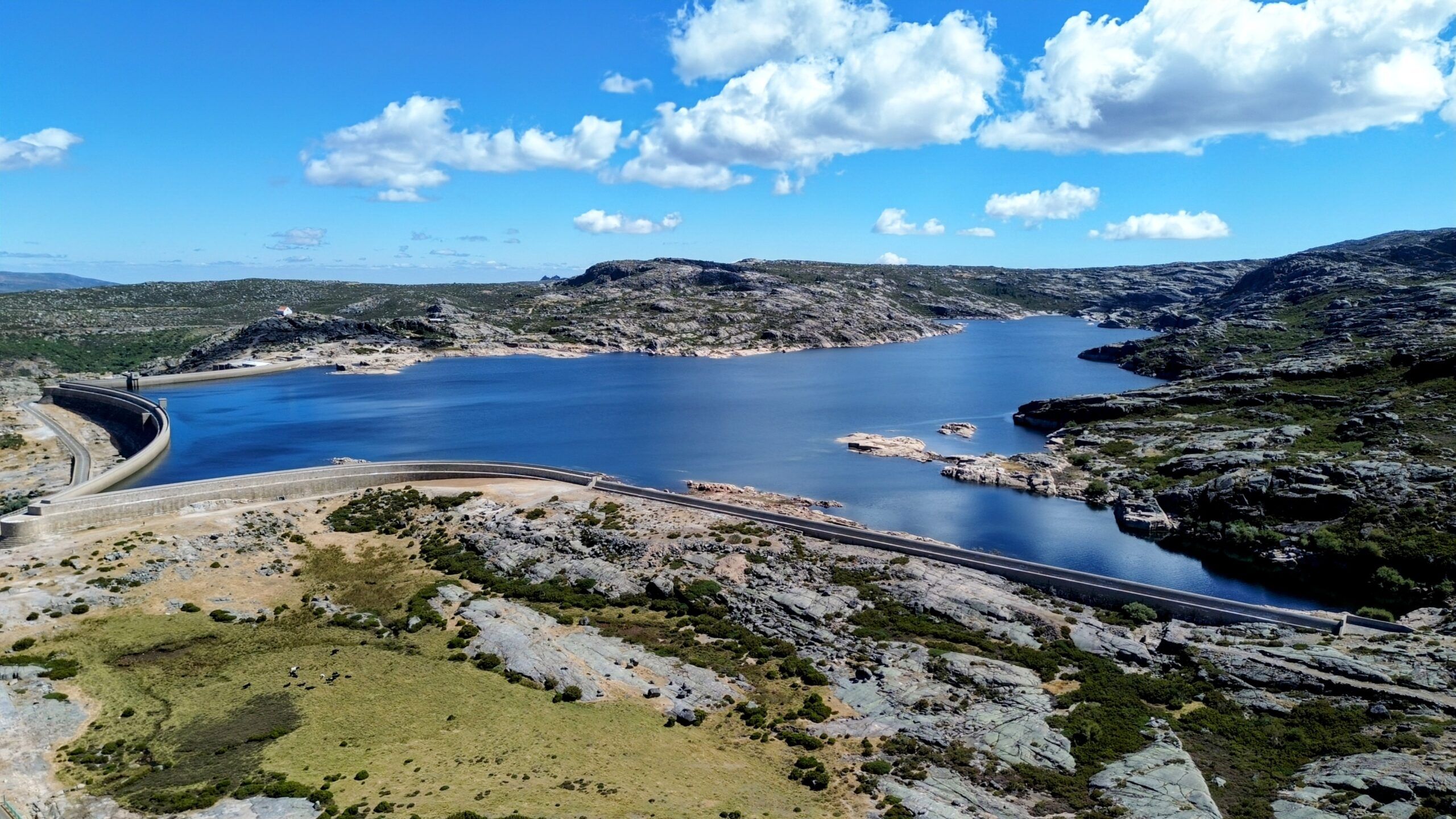 2560x1440 Serra da Estrela