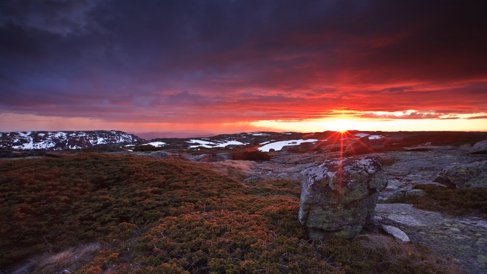 1600x900 Frizzing Sunset At Serra Da Estrela Portugal 4K UHD Wallpaper for UltraHD Desktop and TV : Widescreen and UltraWide Display