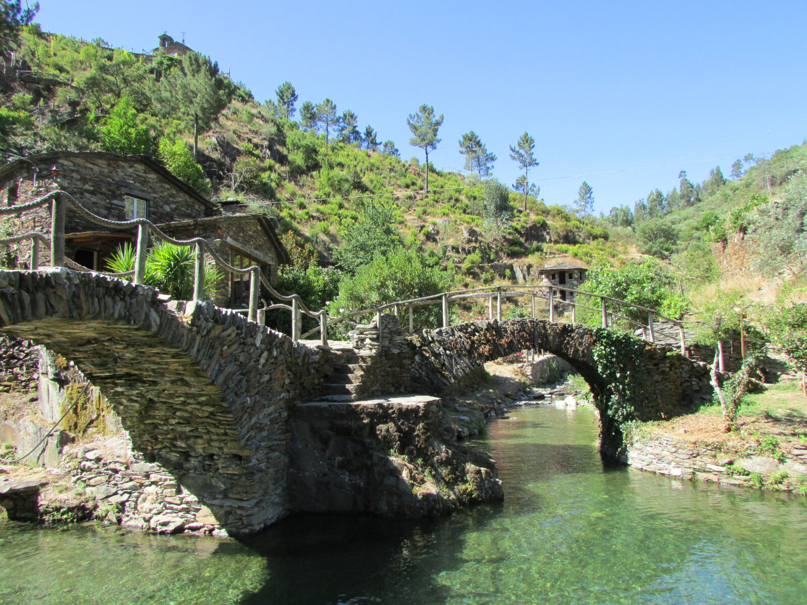 1600x1200 Serra da Estrela is the perfect destination. Portugal Premium Tours