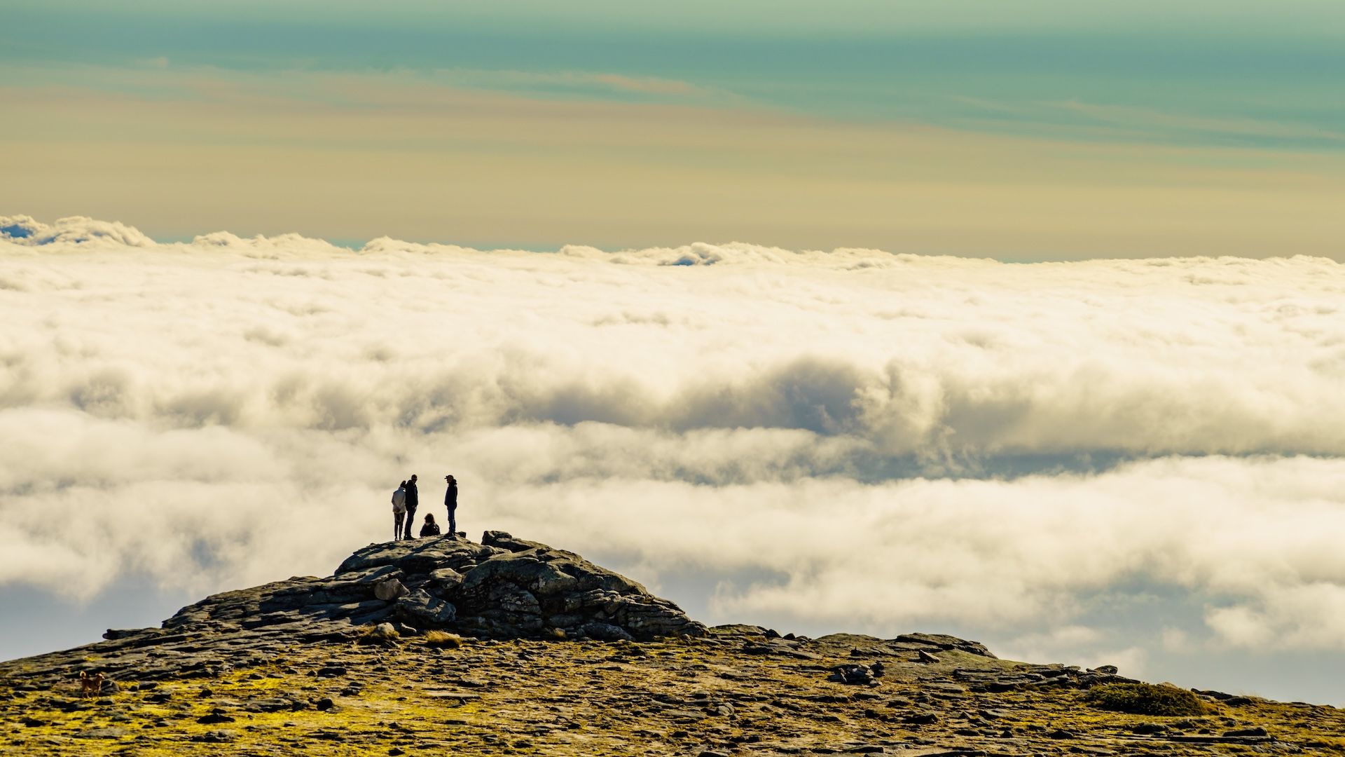 1920x1080 Portugal: This stunning natural park is home to incredible landscapes