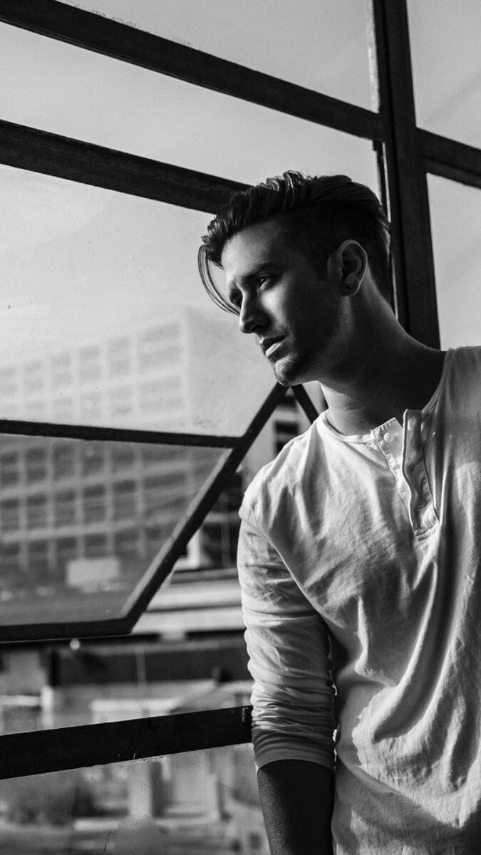 675x1200 Big time rush photohoot. Big time rush wallpaper aesthetic, Big time rush wallpaper iphone, Logan big time rush