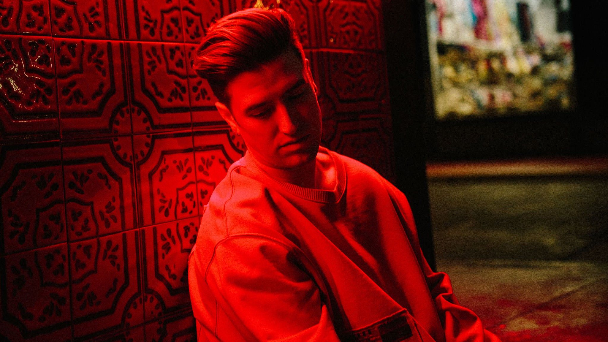 2048x1152 Logan Henderson