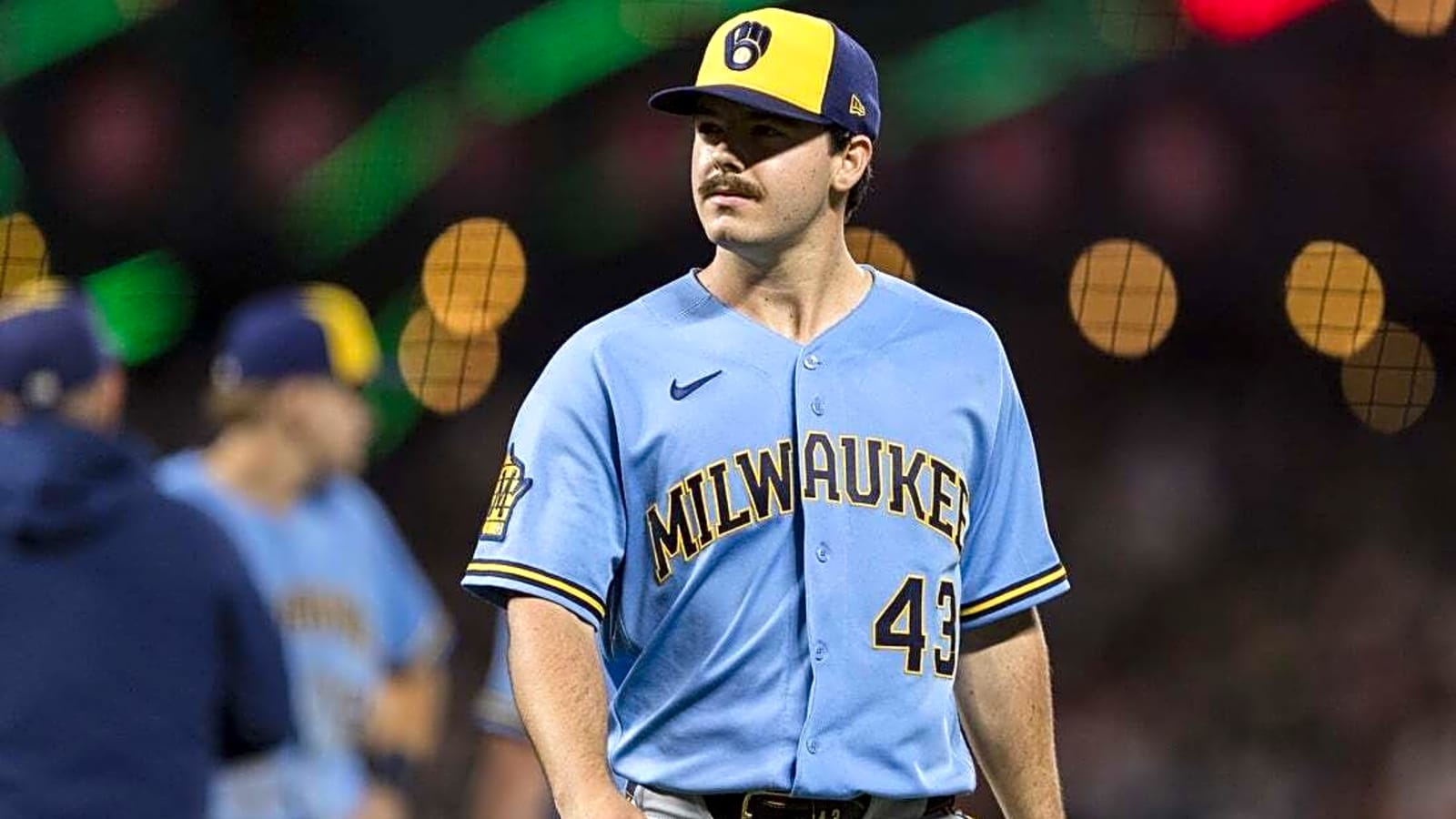 1600x900 Brewers&; Logan Henderson strives to stay hot vs. Pirates