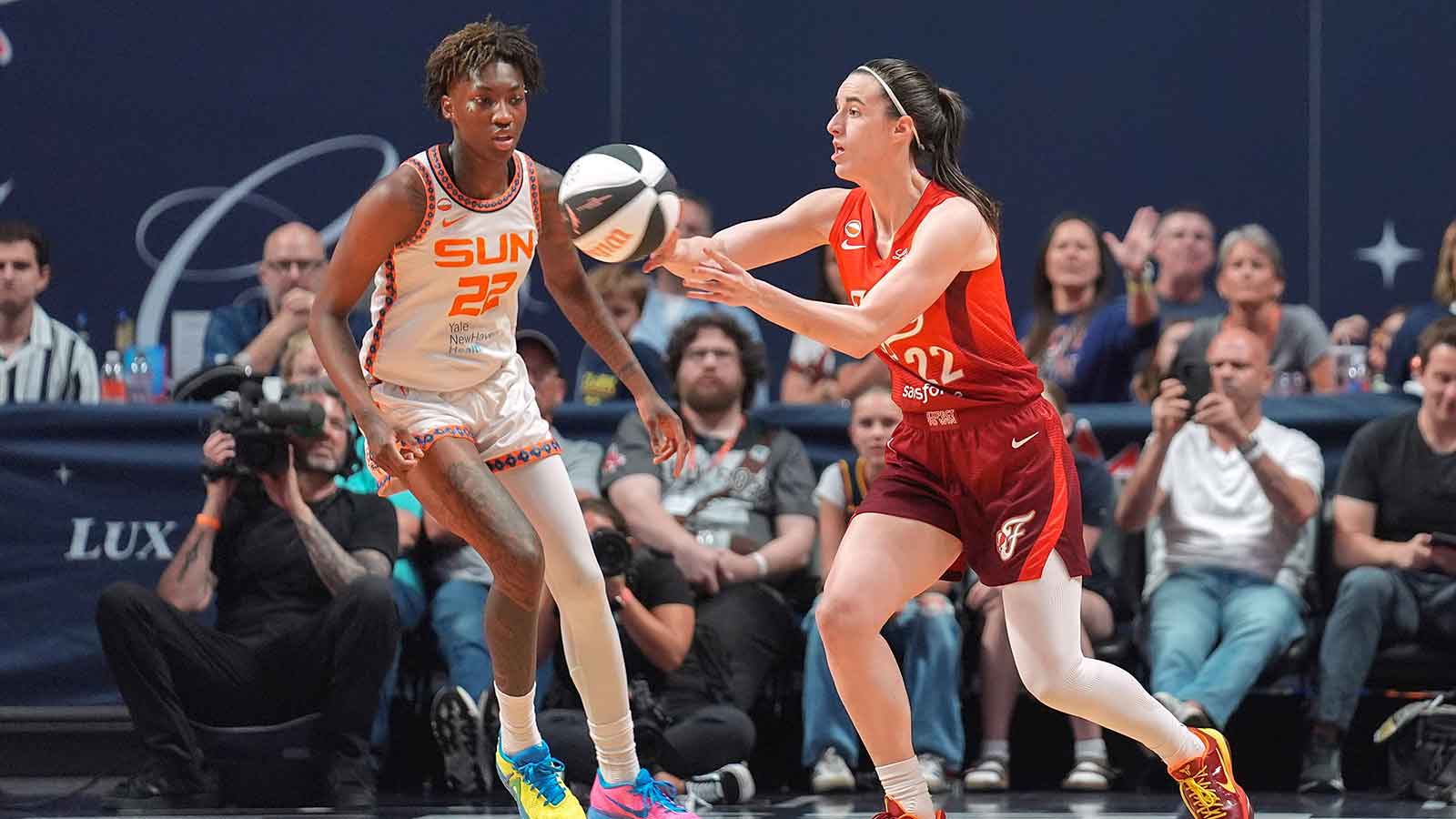 1600x900 Latest Diana Taurasi News