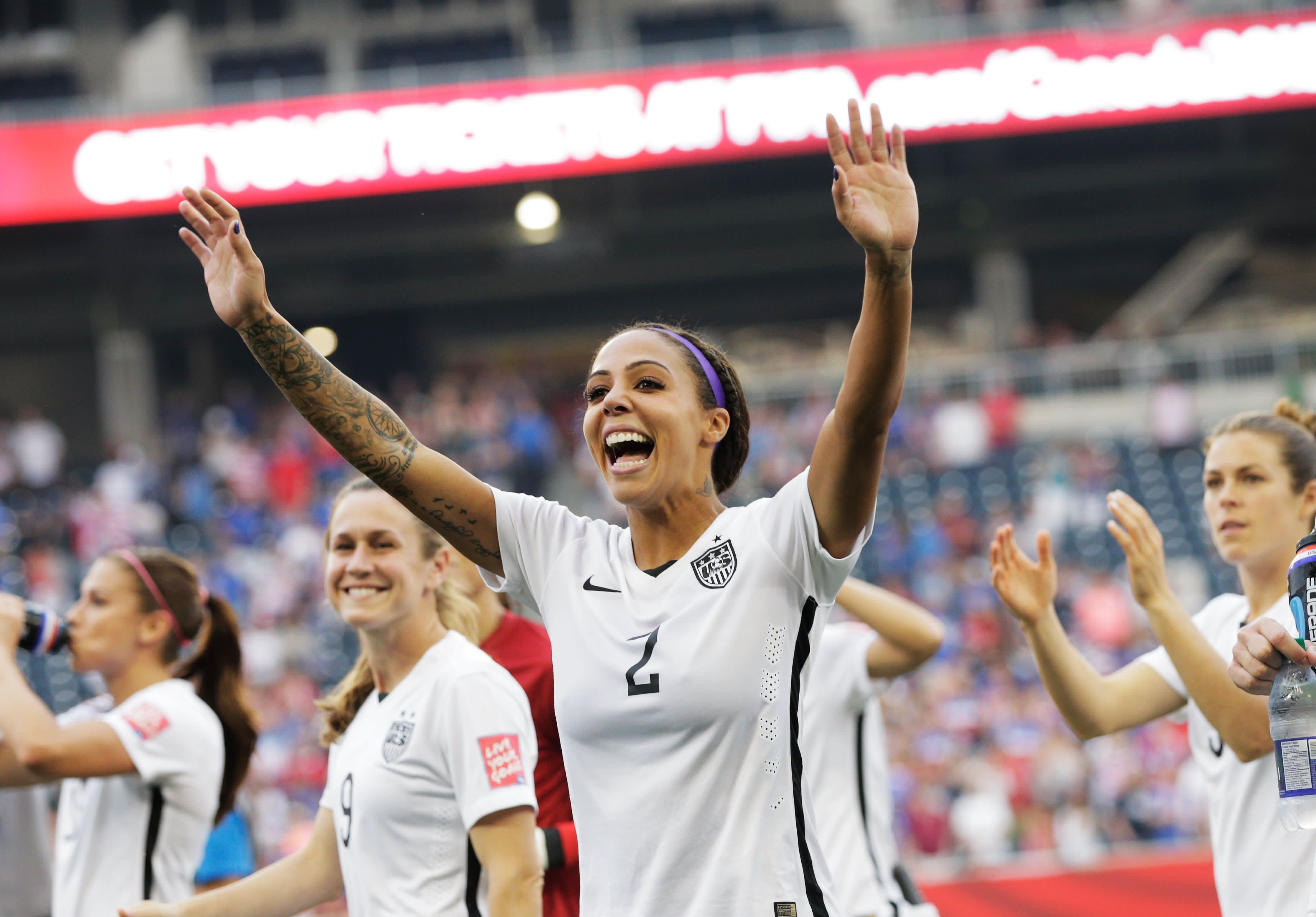 3669x2555 Olympic gold medal winner Sydney Leroux won't make her kids play soccer