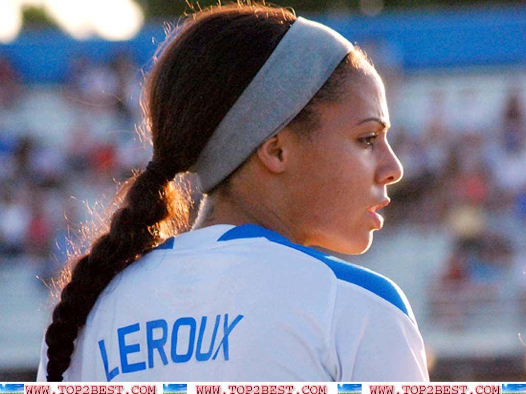 1024x768 Sydney Leroux Wallpaper