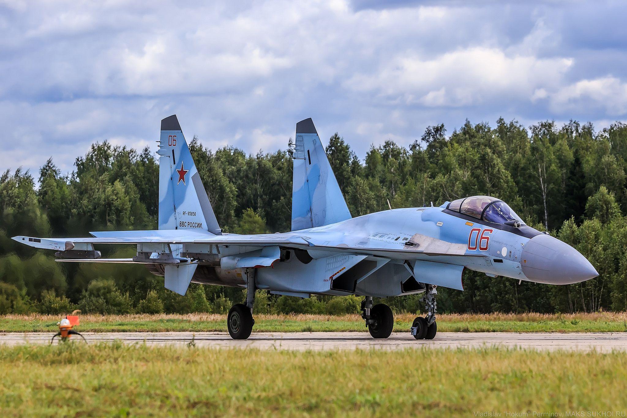 2048x1366 Russian Air Force, Sukhoi Su Warplanes Wallpaper HD / Desktop and Mobile Background
