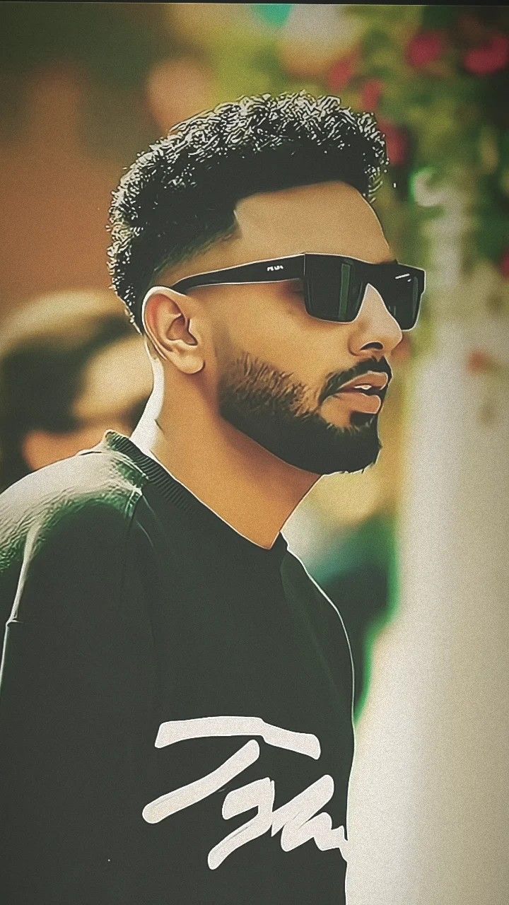 720x1280 Navaan Sandhu Wallpaper