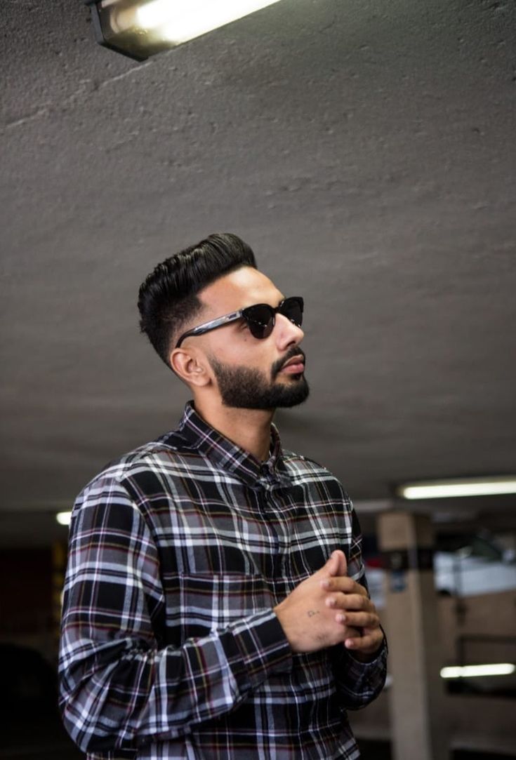 735x1083 Navaan Sandhu Wallpaper