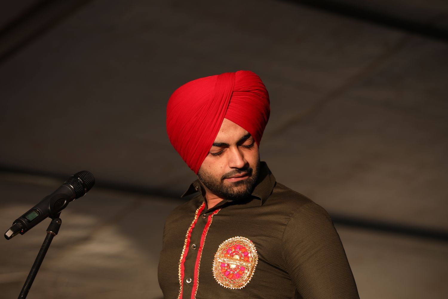 1500x1000 Navaan Sandhu Photo, Download The BEST Free Navaan Sandhu & HD Image