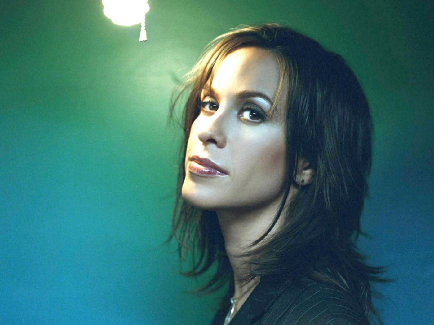 1400x1050 Wallpaper century: Alanis Morissette wallpaper