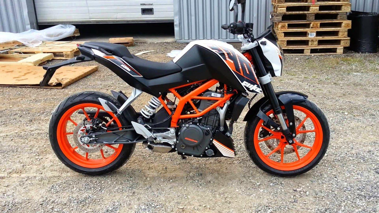1600x900 KTM 125 DUKE Wallpaper