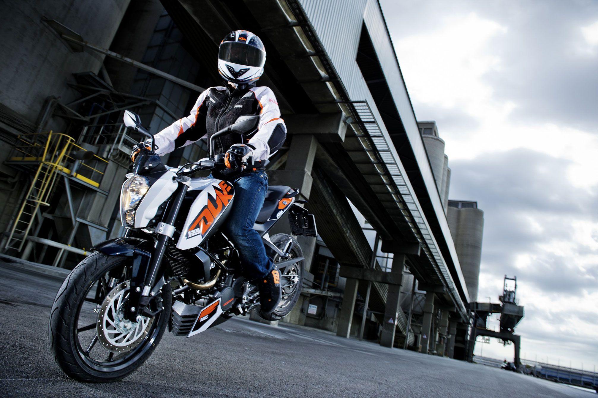 2014x1340 Ktm 125 Duke Abs Wallpaper Duke 125 Bike