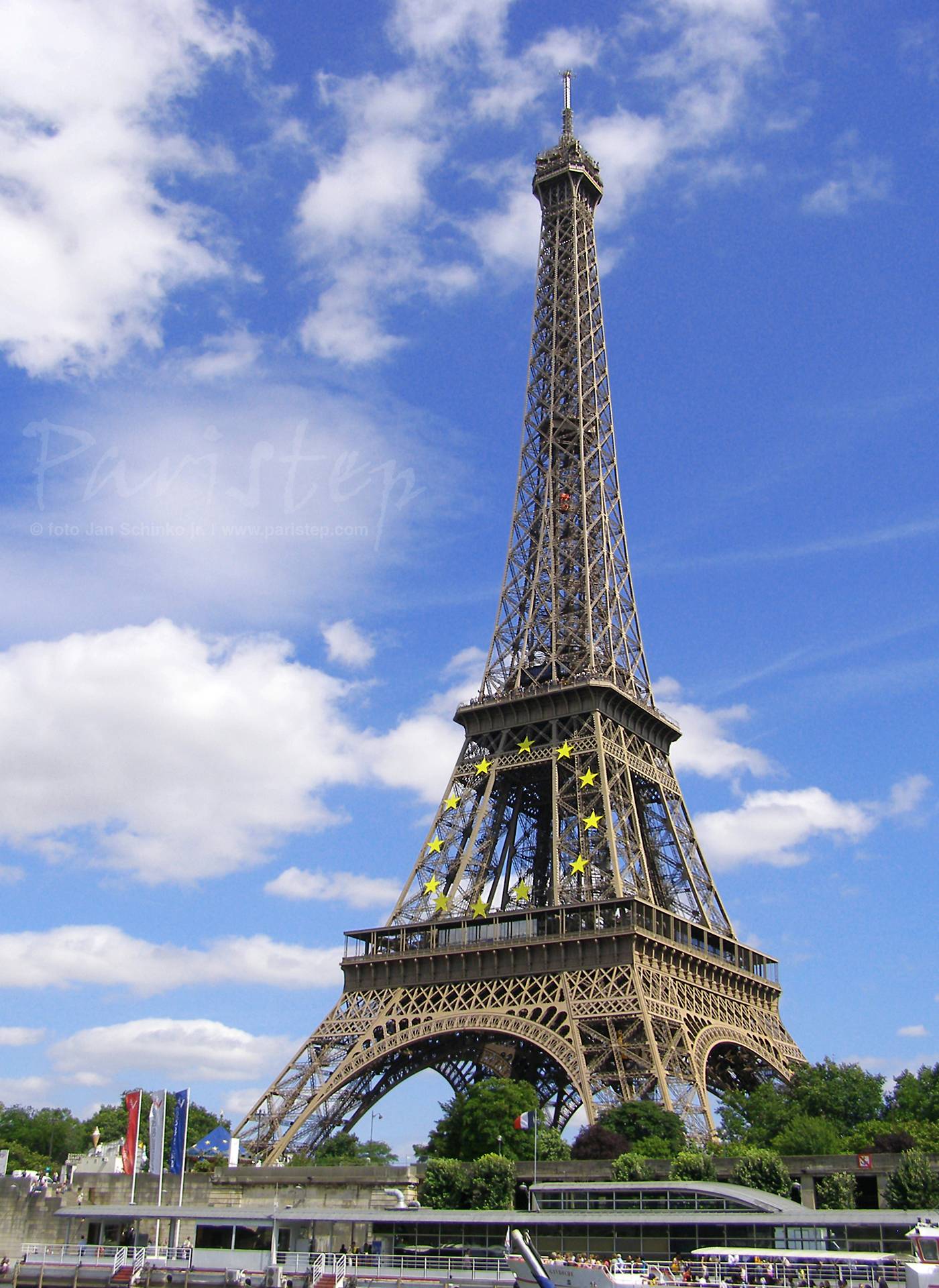 1400x1920 Wallpaper Of Paris (1400x1920)