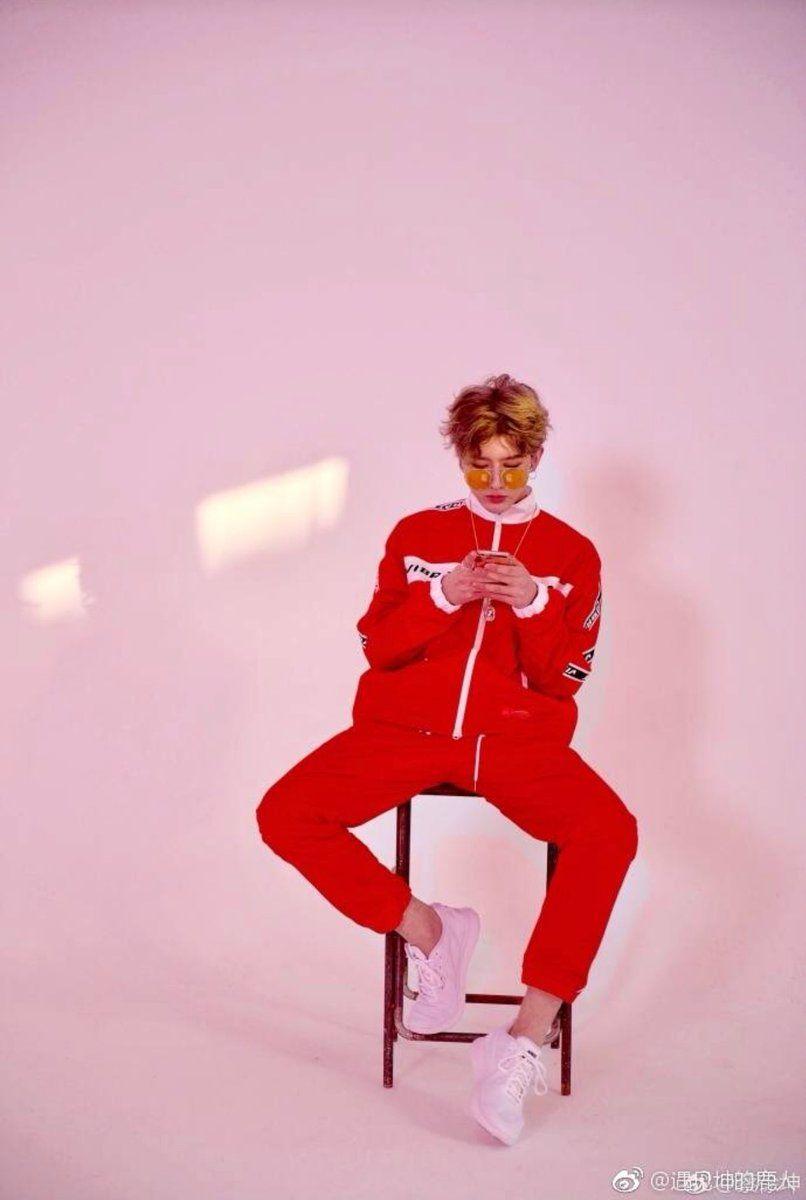 806x1200 Cai Xukun Wallpaper