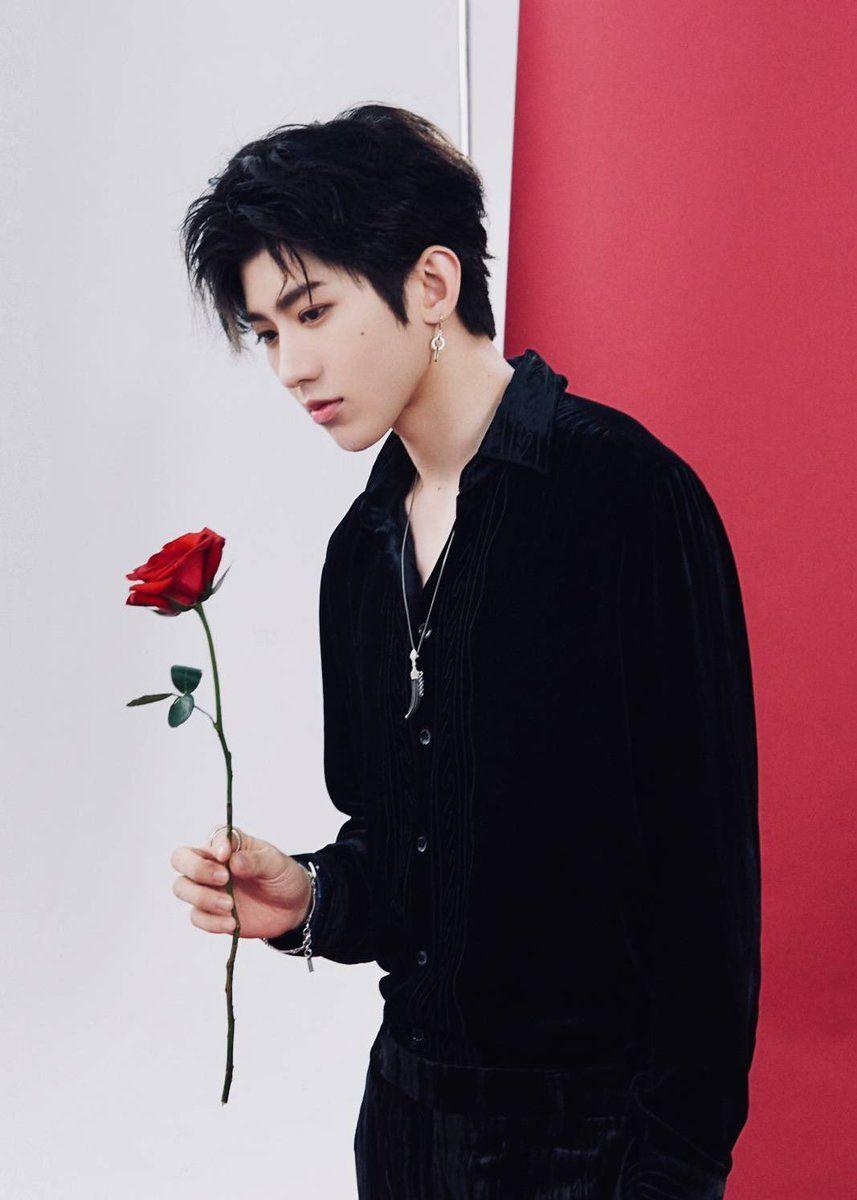 857x1200 cai xukun shared