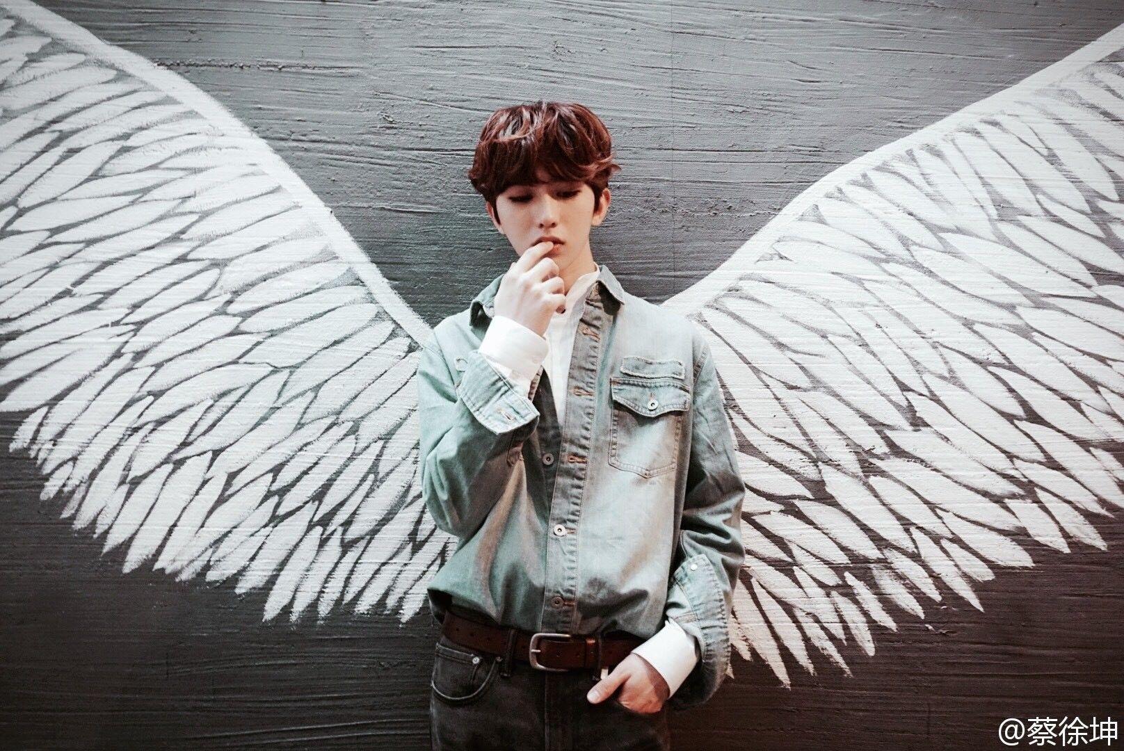 1616x1080 Cai Xukun Wallpaper