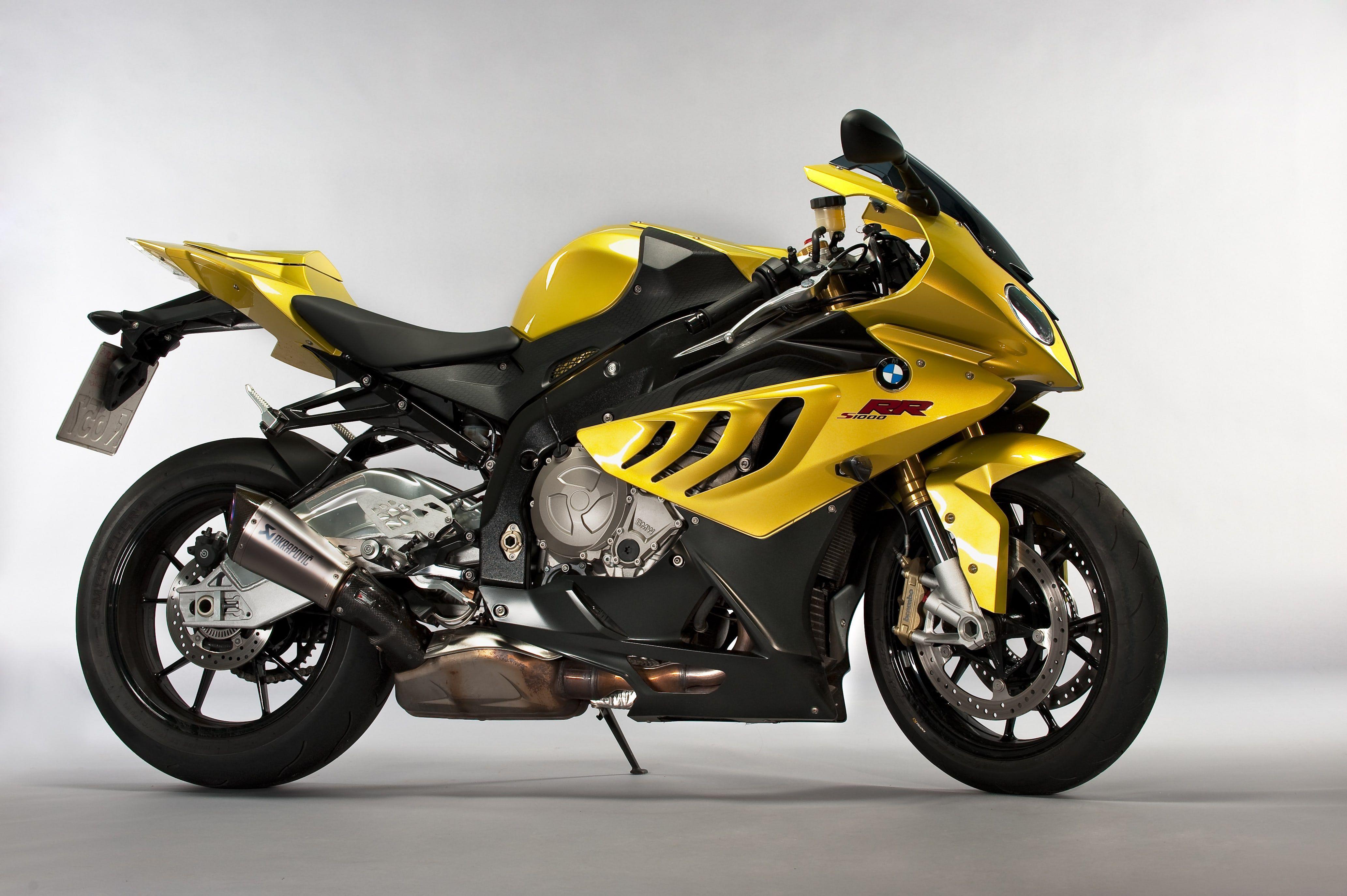 4131x2749 BMW S1000 RR HD