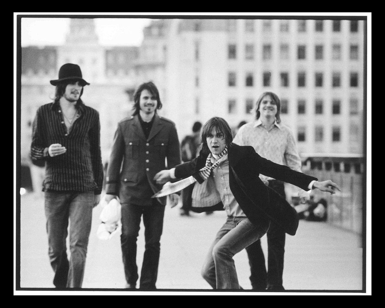 1280x1024 Kasabian Wallpaper