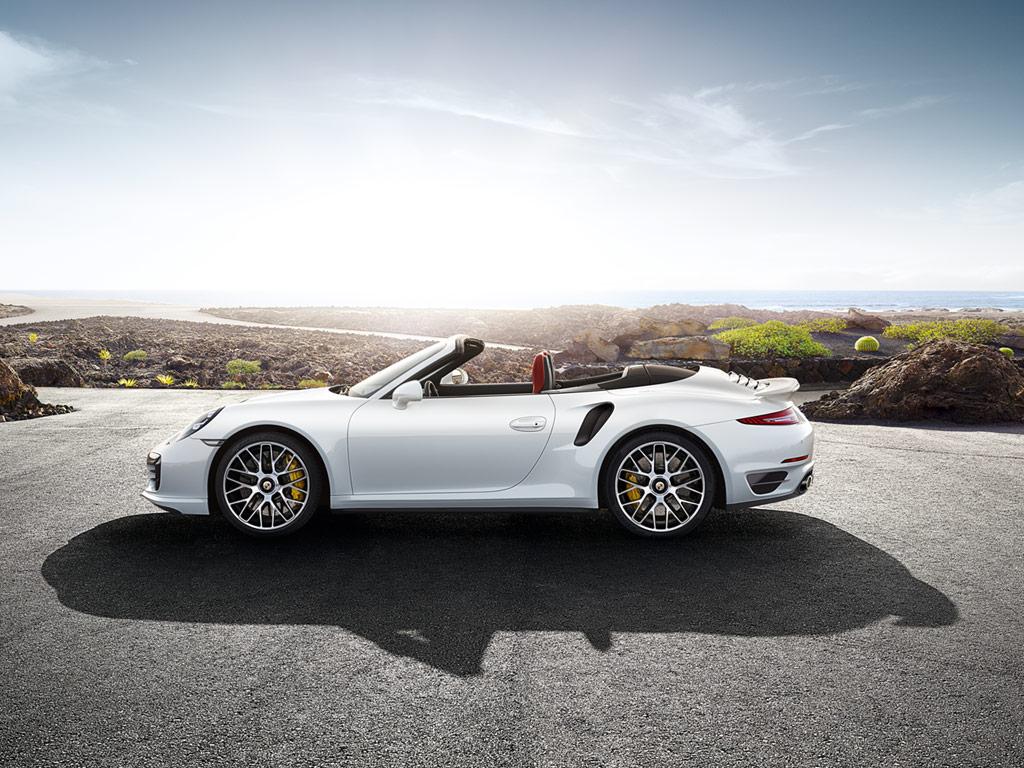 1024x768 CN18M5V Porsche 911 Turbo S Wallpaper 1024x768
