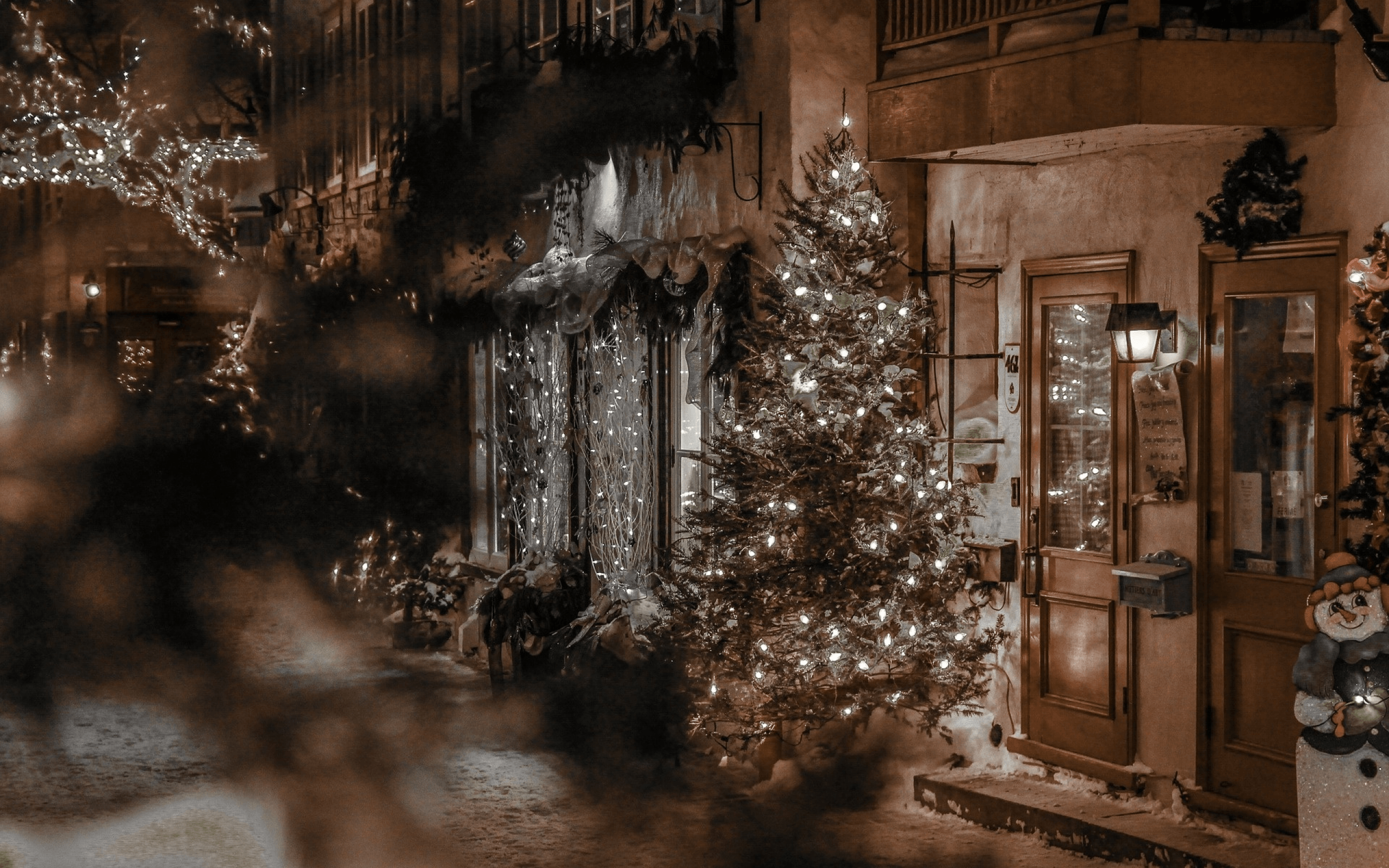 2560x1600 Download 2560x1600 street, holidays, quebec, canada, city, night, christmas Wallpaper