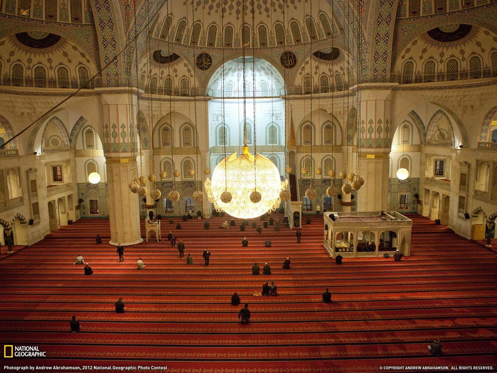 1600x1200 Kocatepe Mosque, Turkey Photograph by Andrew Abrahamson. National