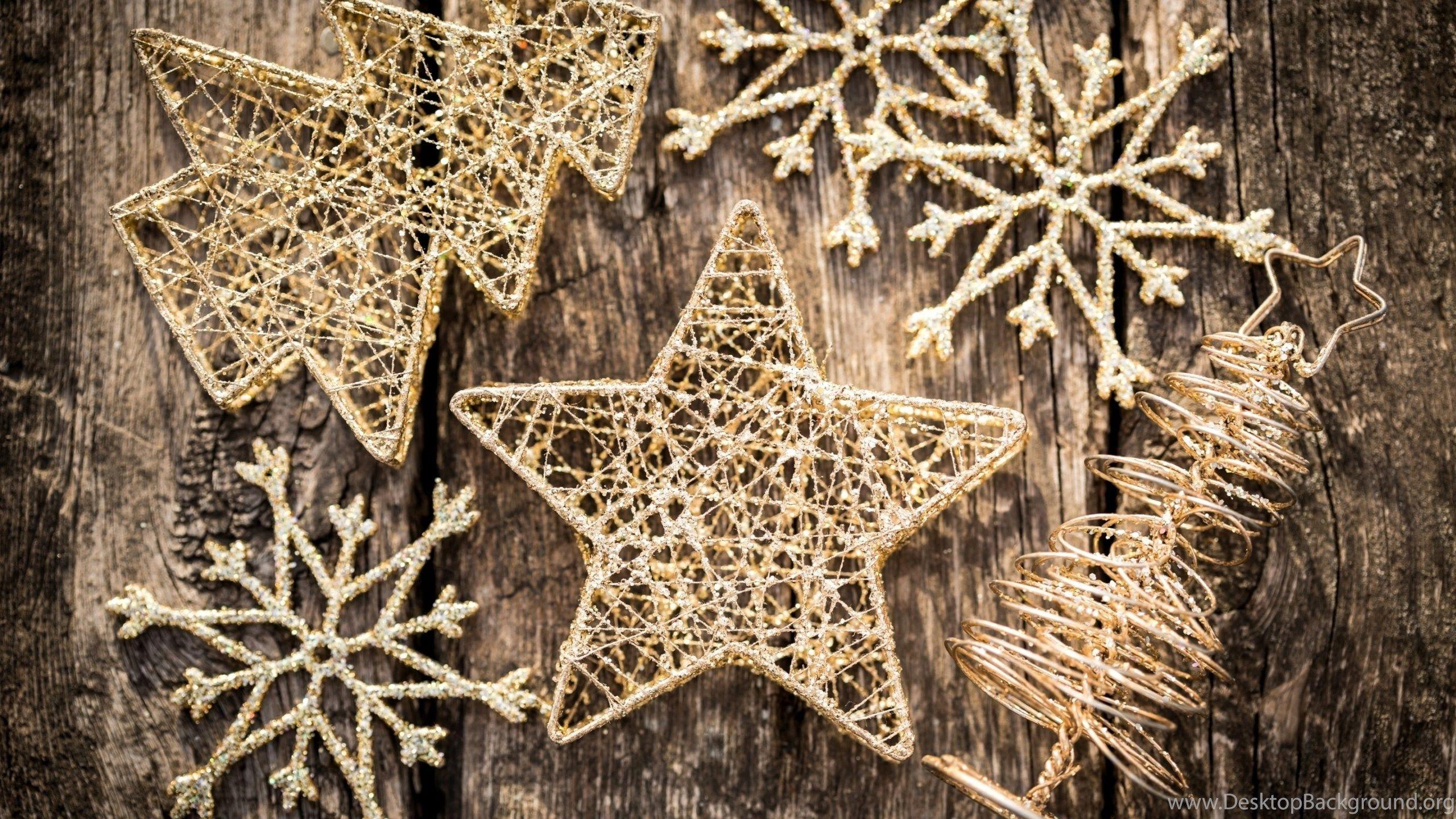 2560x1440 Vintage Christmas Ornaments On Wood Widescreen Wallpaper Desktop Background
