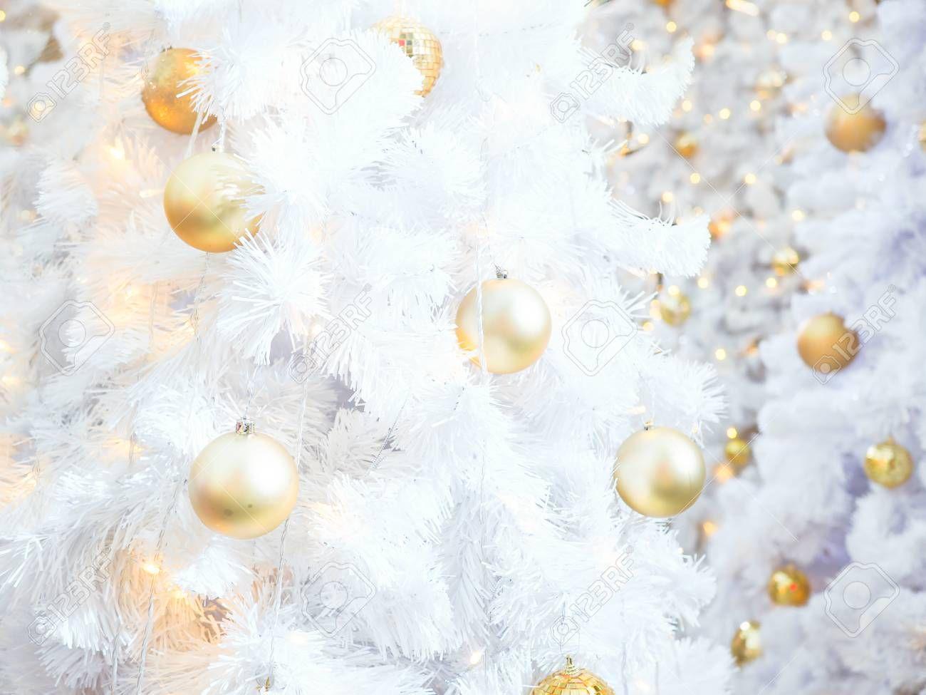1300x975 Free download Golden Ball On White Christmas Tree Background For Xmas Wallpaper [1300x975] for your Desktop, Mobile & Tablet. Explore Xmas Wallpaper. Christmas Wallpaper For Desktop, Xmas Wallpaper and