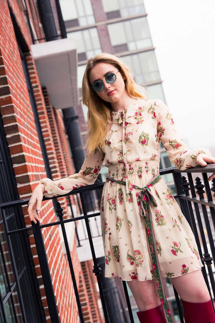 853x1280 Kathryn Newton wallpaper
