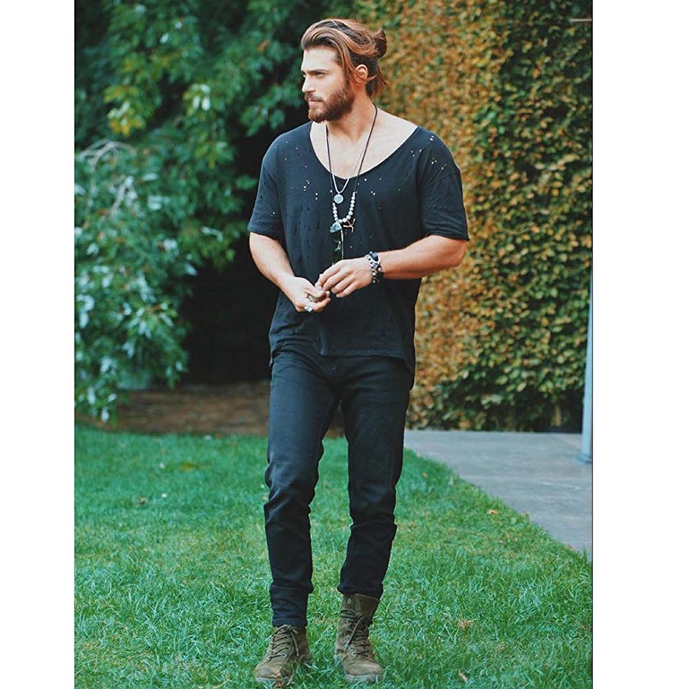 1000x1000 Can Yaman Wallpaper