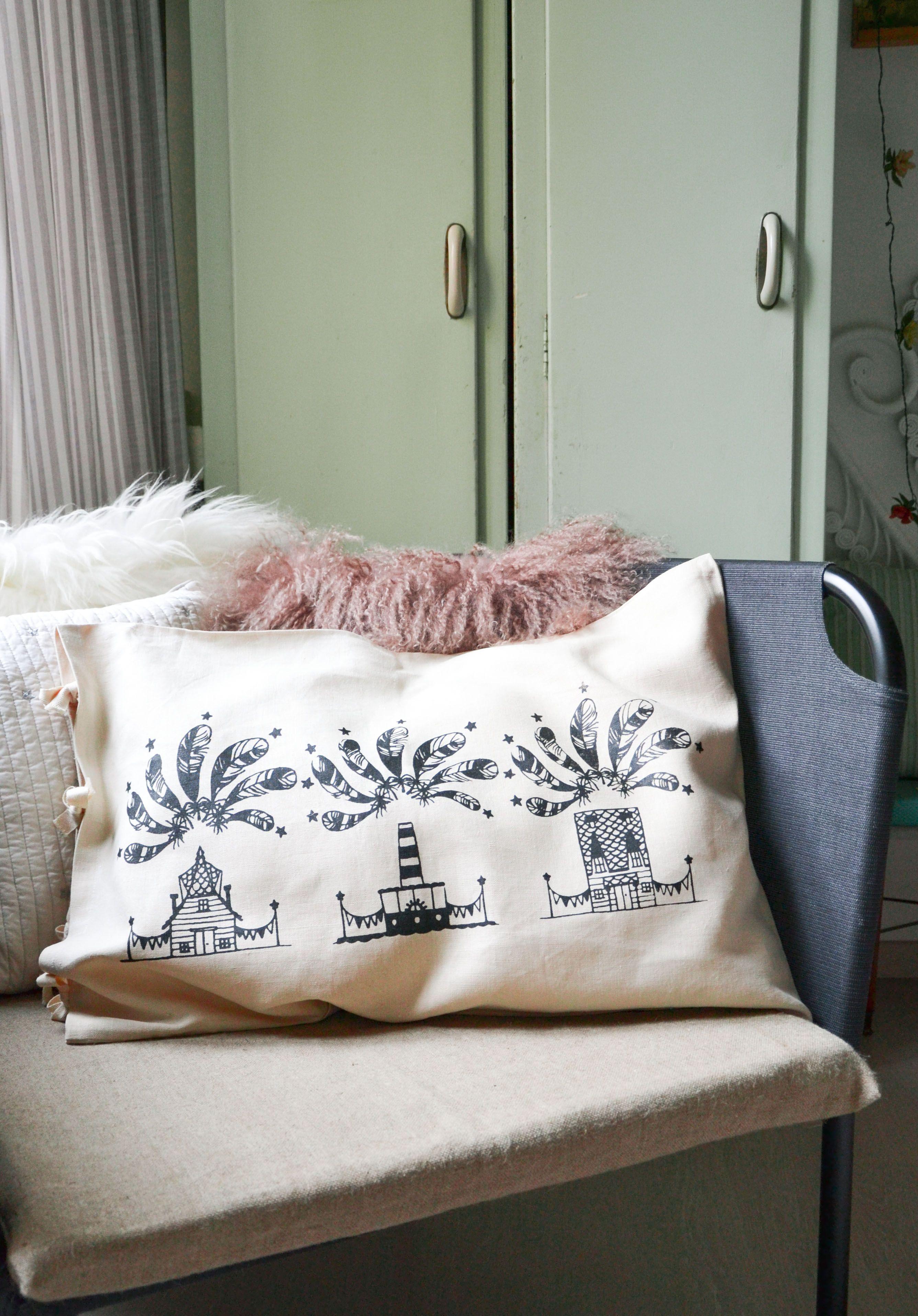 Pillows Wallpapers - Top Free Pillows Backgrounds - WallpaperAccess