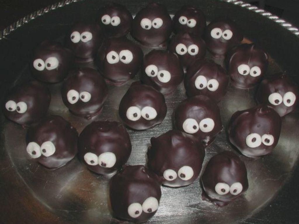 1024x768 Soot Sprite Cake Balls