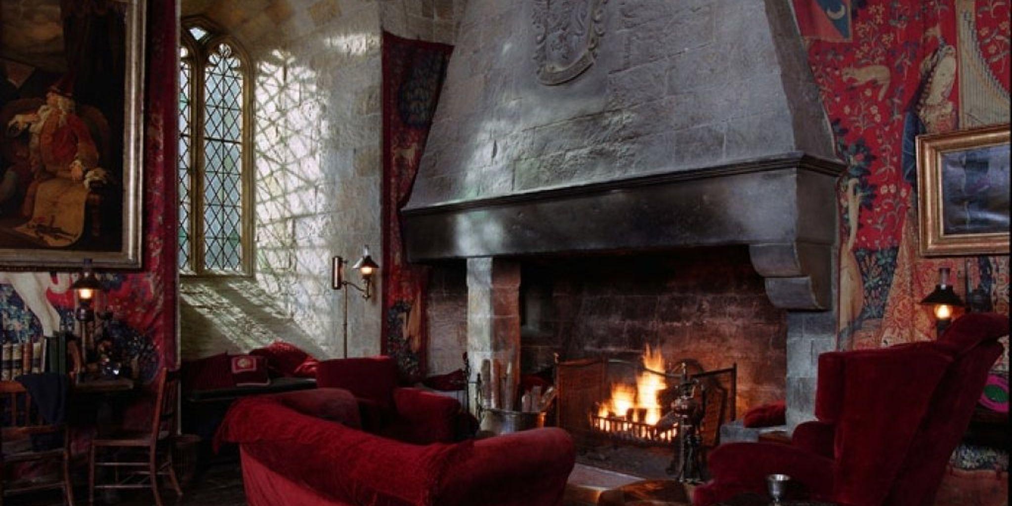 2048x1024 Harry Potter Common Room Wallpaper
