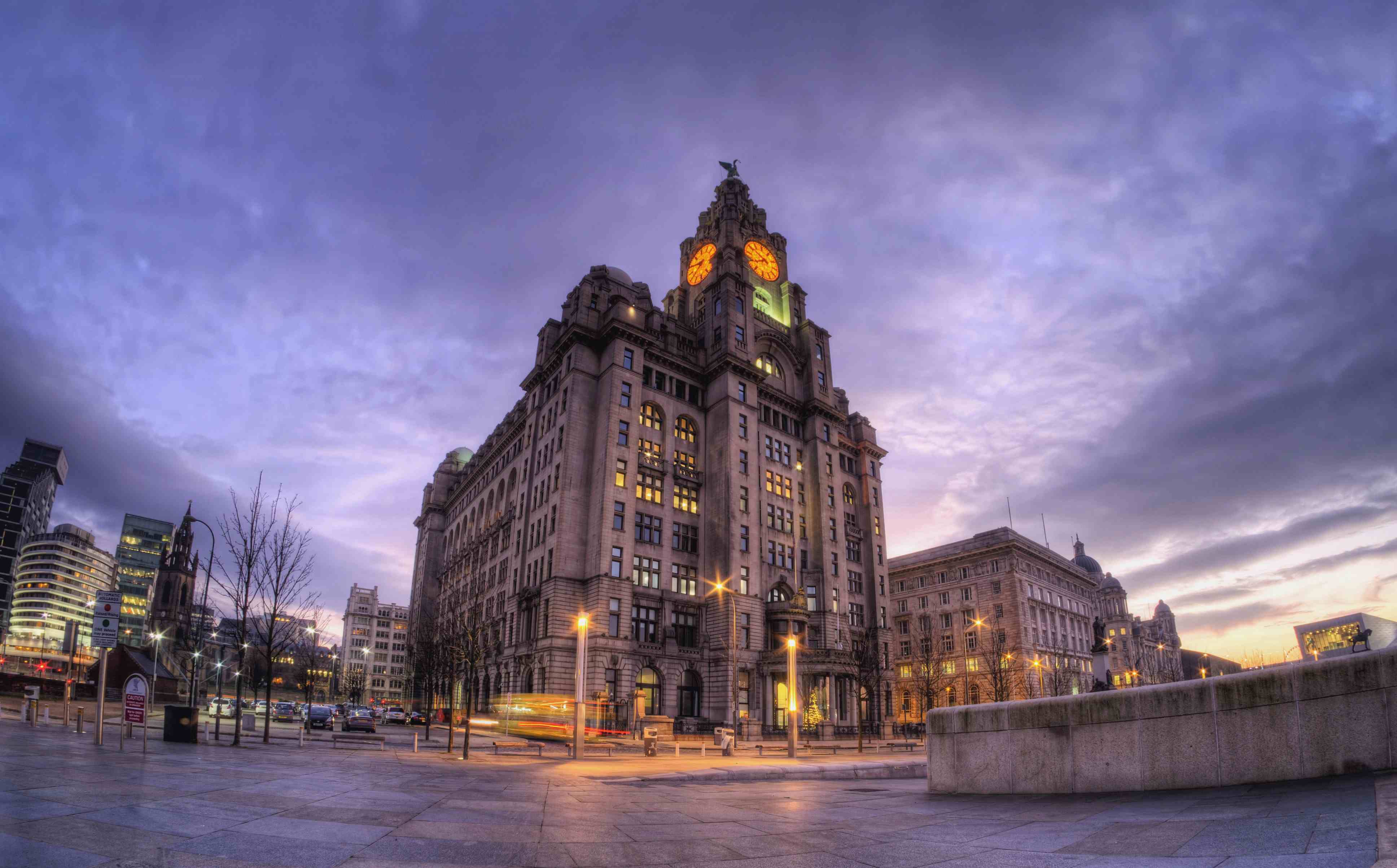 3872x2407 Liverpool City Wallpaper