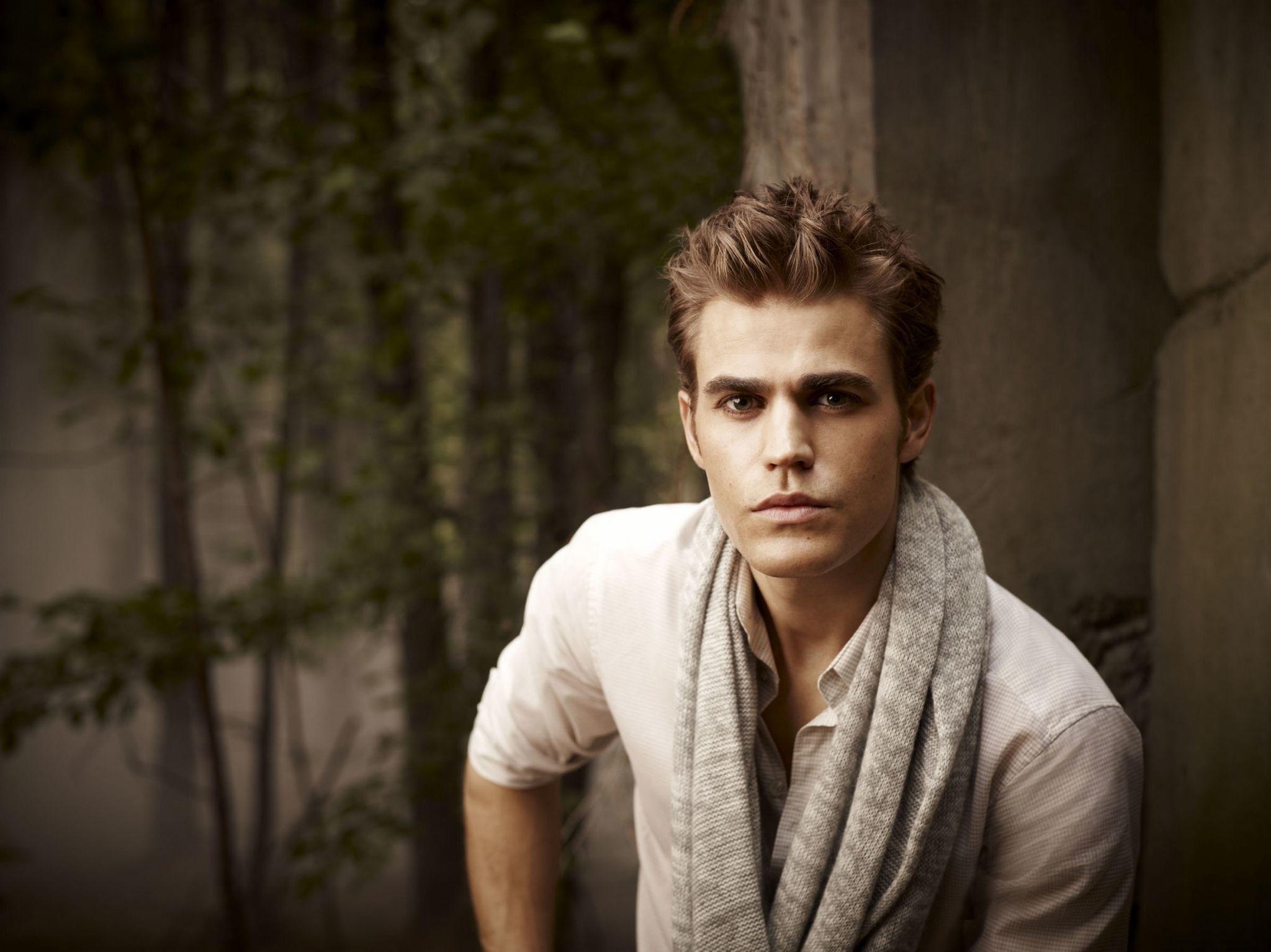 2048x1534 Paul Wesley Vampire Diaries Wallpaper