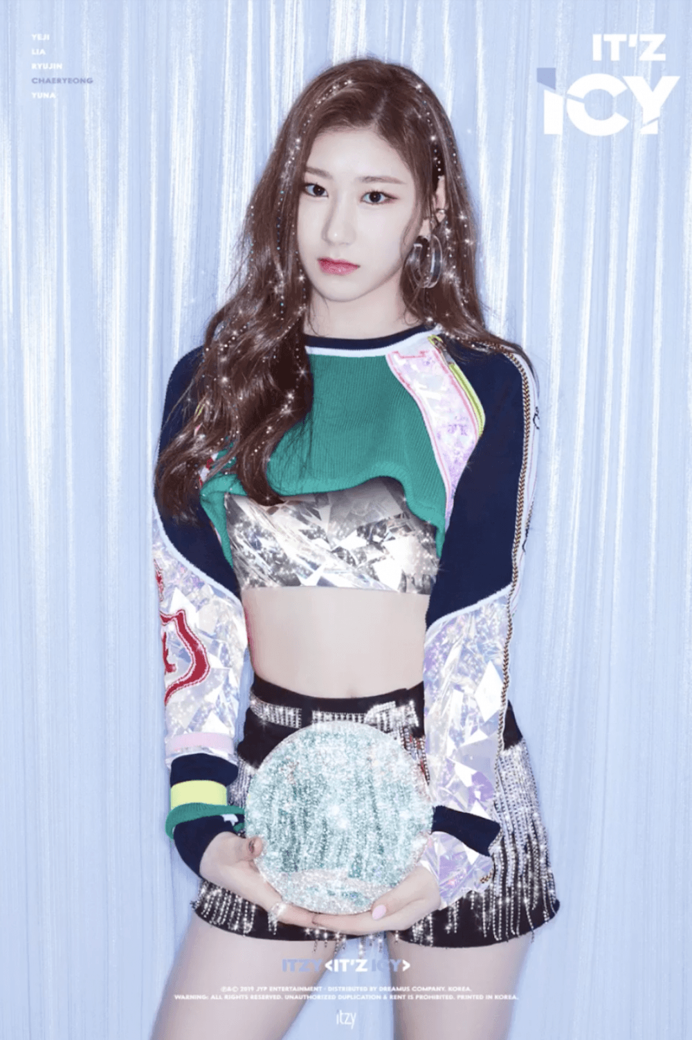 1000x1503 Itzy Chaeryeong Wallpaper