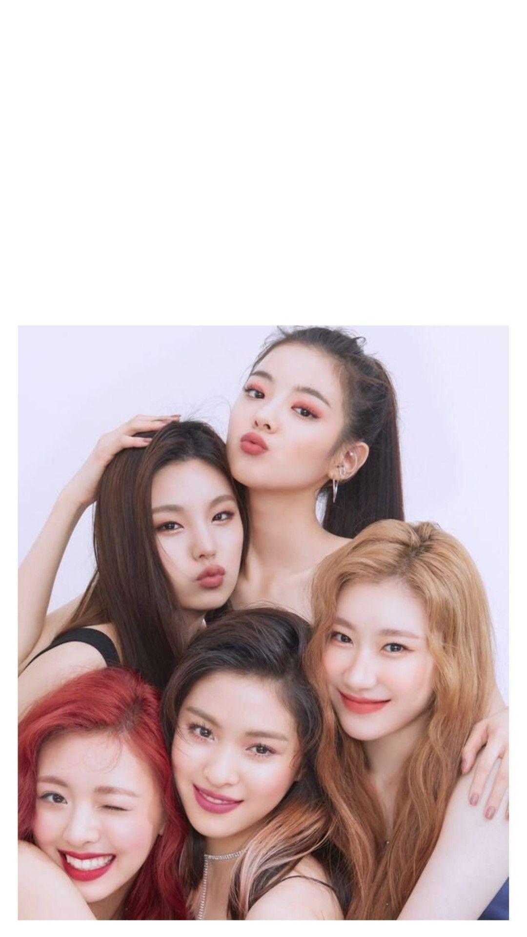 1080x1920 Twice And Itzy Wallpaper