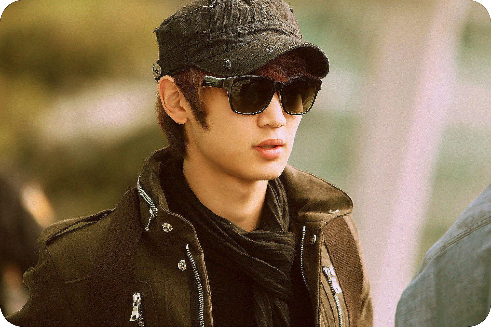 2000x1333 Choi Min Ho wallpaper by kittyloveskpop. Style, Choi min ho, Square sunglasses men