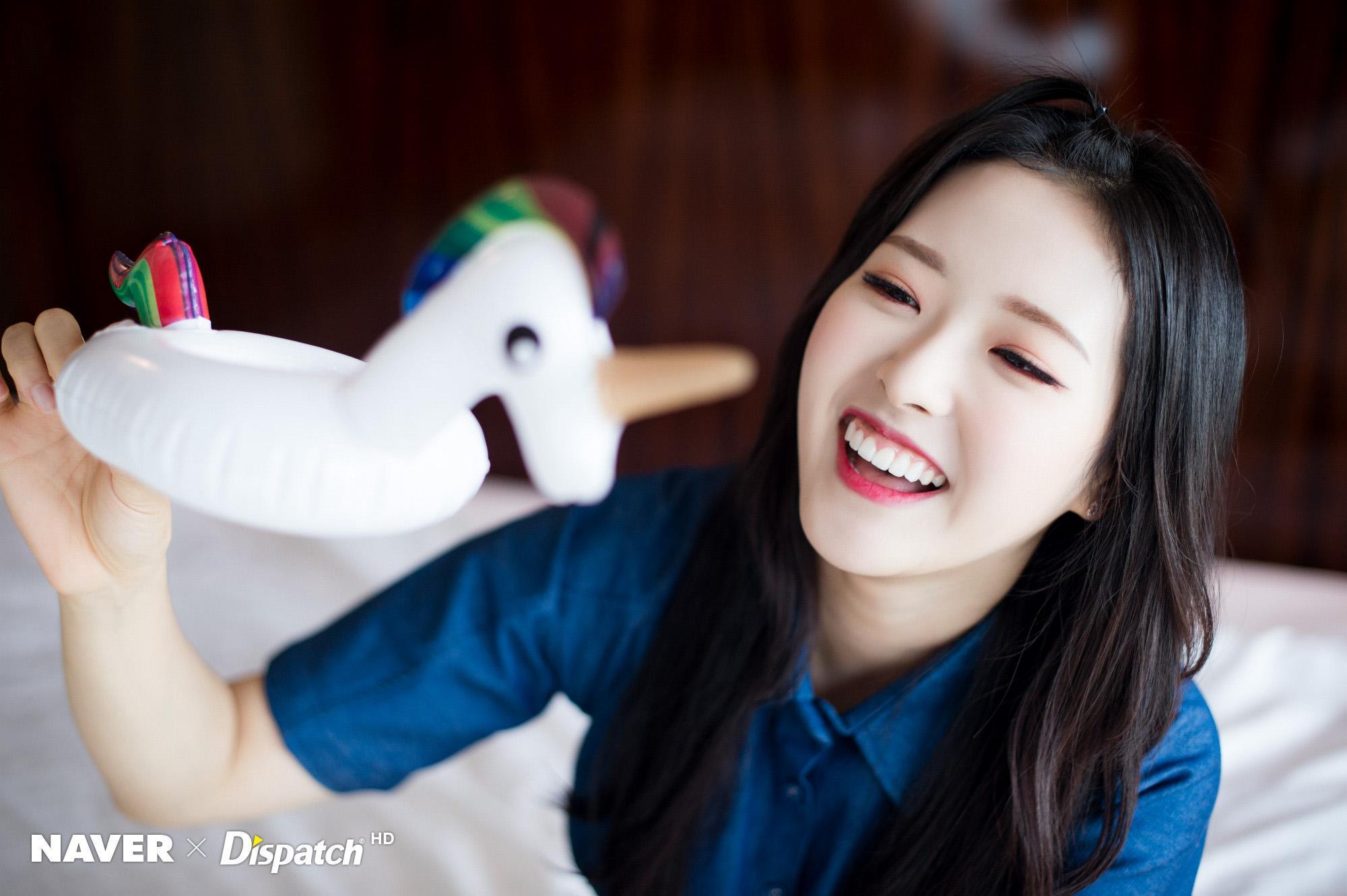 2000x1331 Olivia Hye Wallpaper